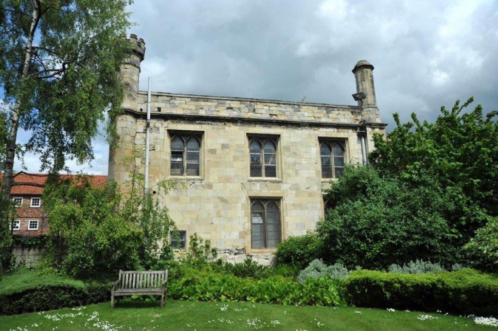 Minster View Apartment At Talbot Court, York Esterno foto